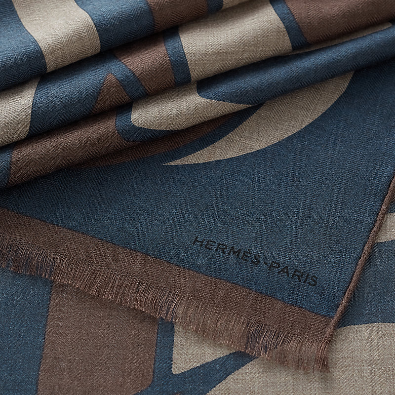 【新作】HERMÈS レクタングル 《マイヨン》 TGM スカーフ レクタングル 《マイヨン》 TGM - マロン | Hermès - エルメス-公式サイト